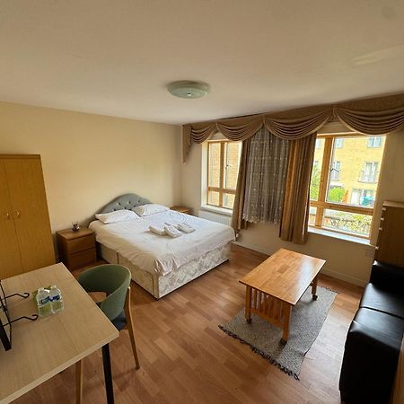 Napcastle Caledonian Park Otel Londra Dış mekan fotoğraf