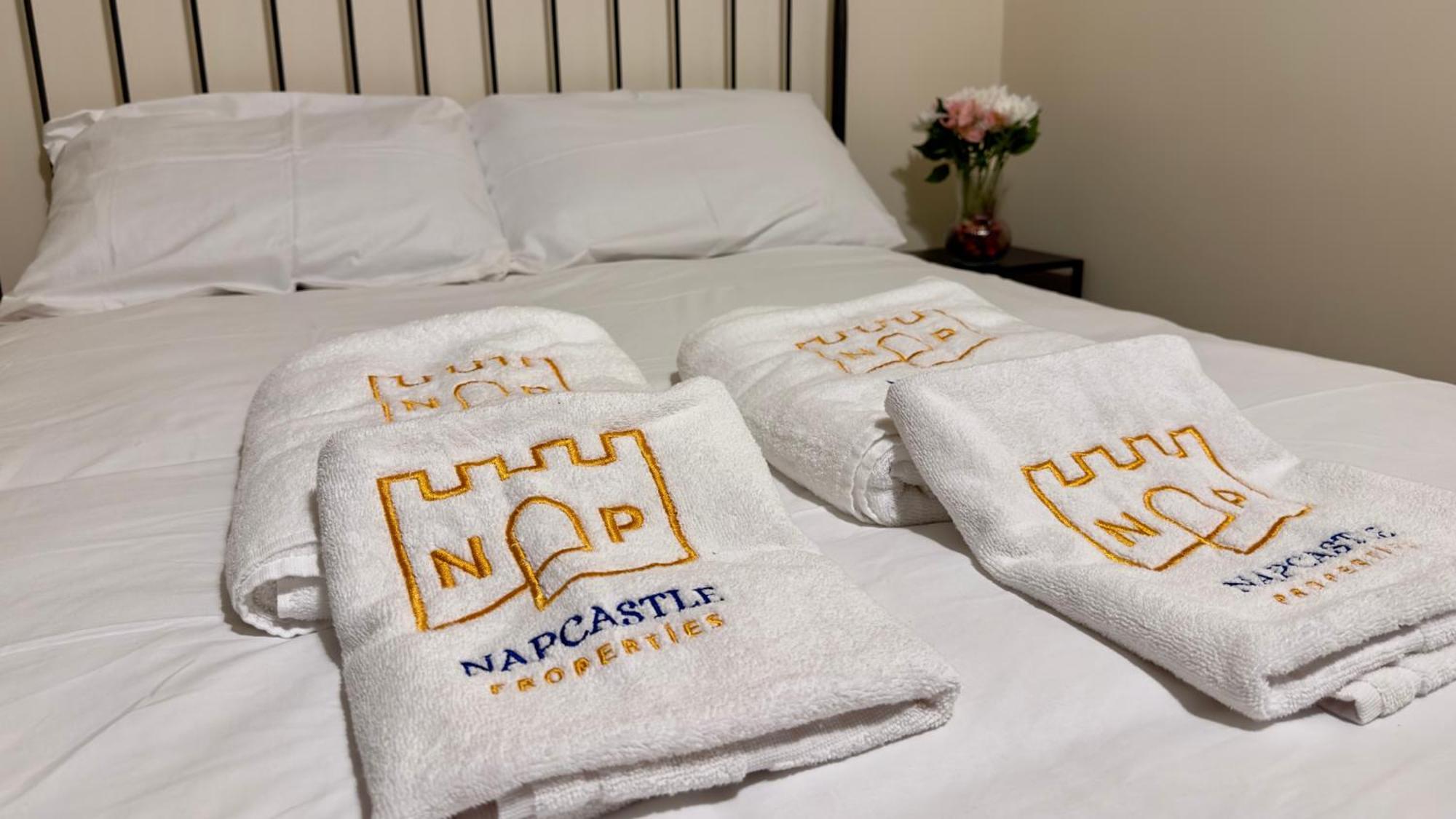 Napcastle Caledonian Park Otel Londra Dış mekan fotoğraf