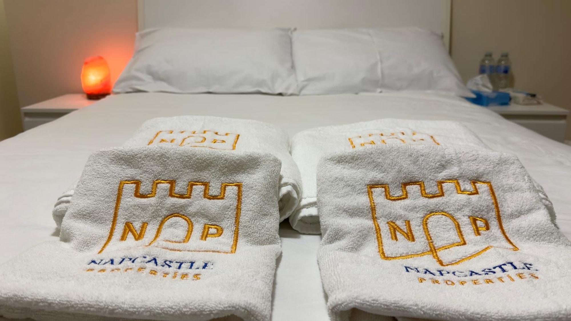 Napcastle Caledonian Park Otel Londra Dış mekan fotoğraf