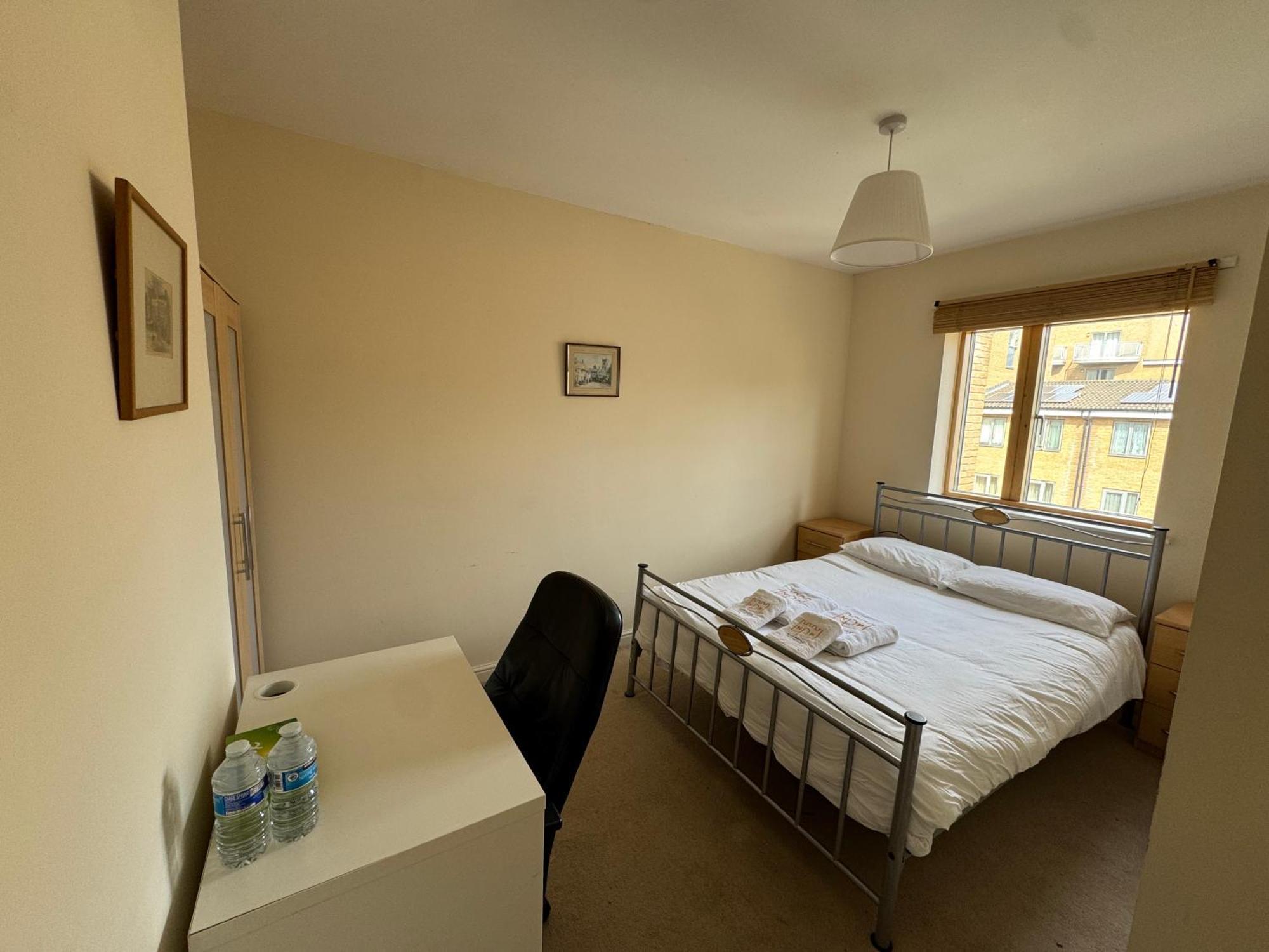 Napcastle Caledonian Park Otel Londra Dış mekan fotoğraf
