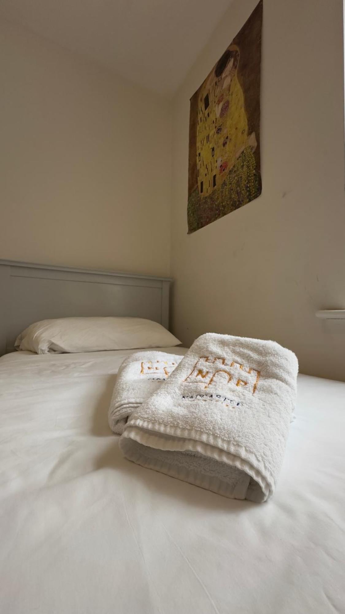 Napcastle Caledonian Park Otel Londra Dış mekan fotoğraf