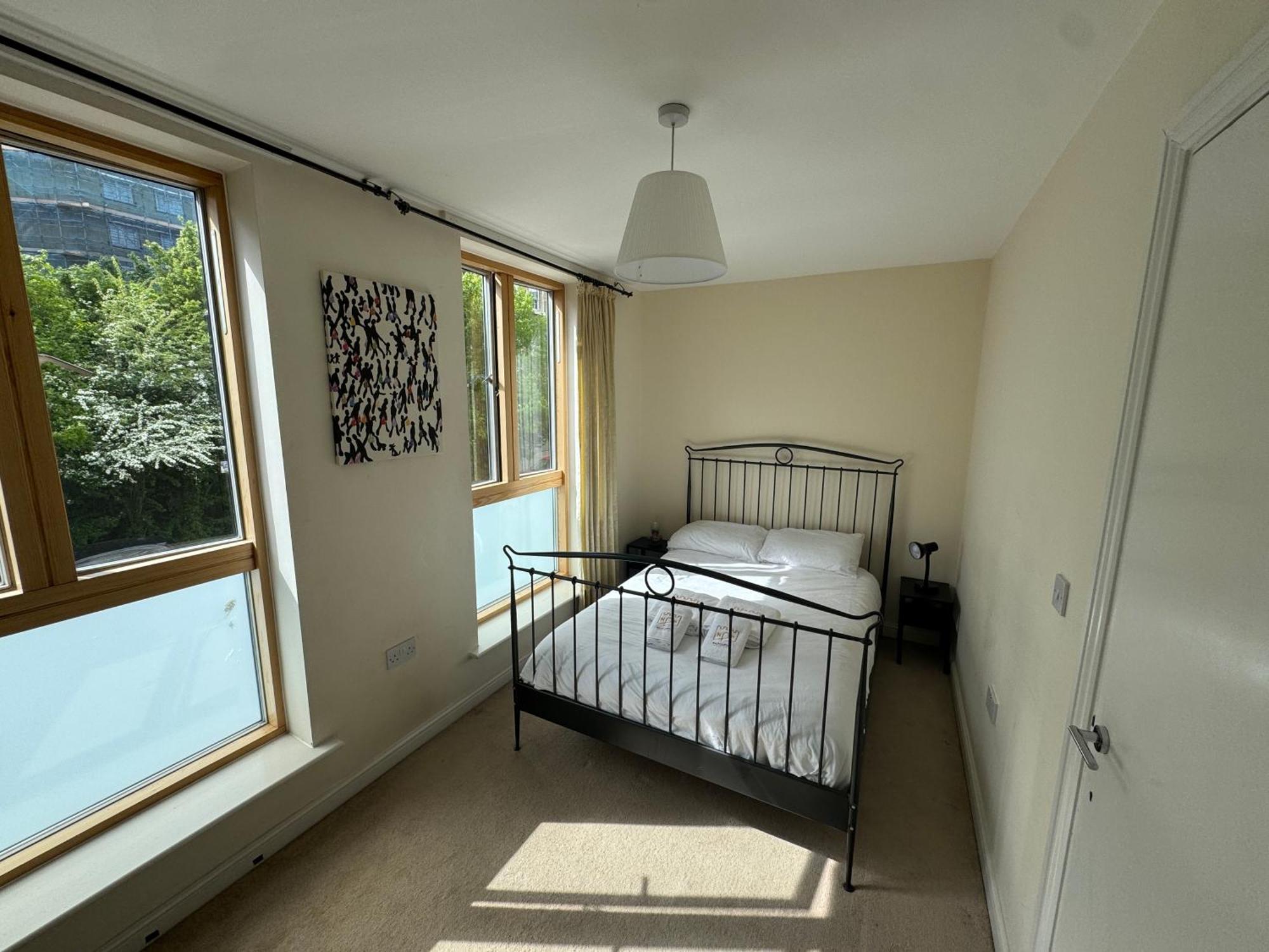 Napcastle Caledonian Park Otel Londra Dış mekan fotoğraf